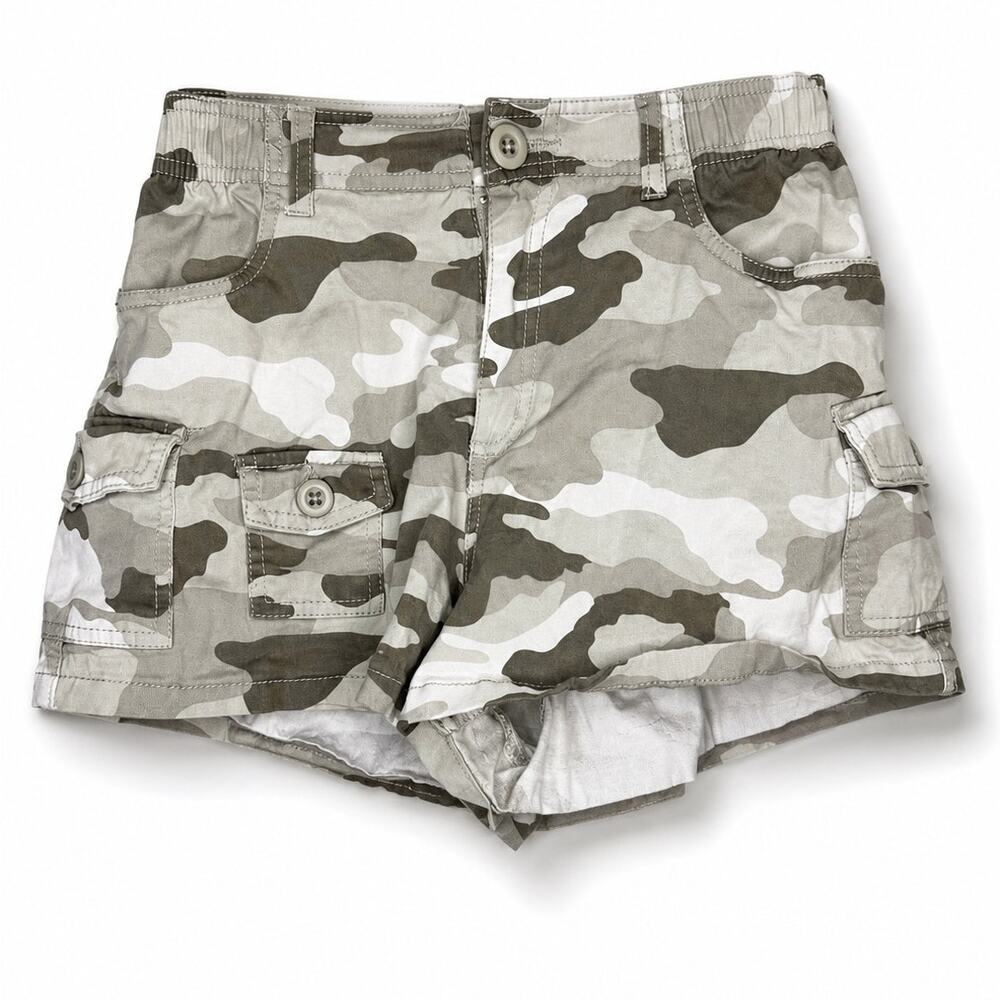 Refuge Gray Camo Cargo Shorts | Y2K Utility Style | Women’s XS